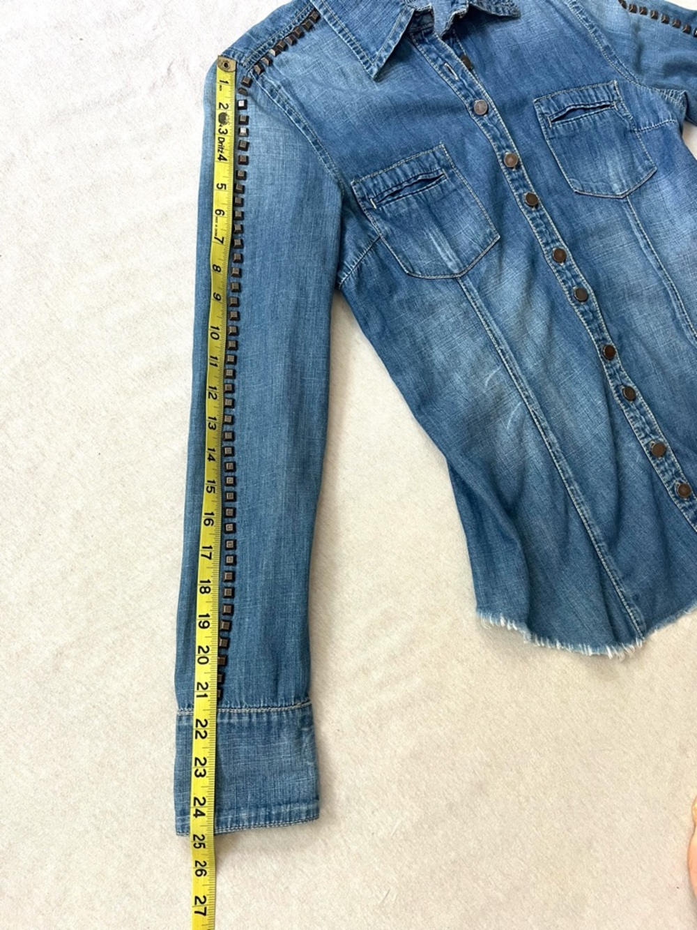 Western Cowgirl Blank NYC Light Blue Stud-Trim Denim Button-Down Shirt - Picture 9 of 9